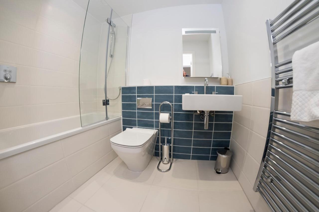 7 Putsborough - Luxury Apartment At Byron Woolacombe, Only 4 Minute Walk To Woolacombe Beach! Bagian luar foto