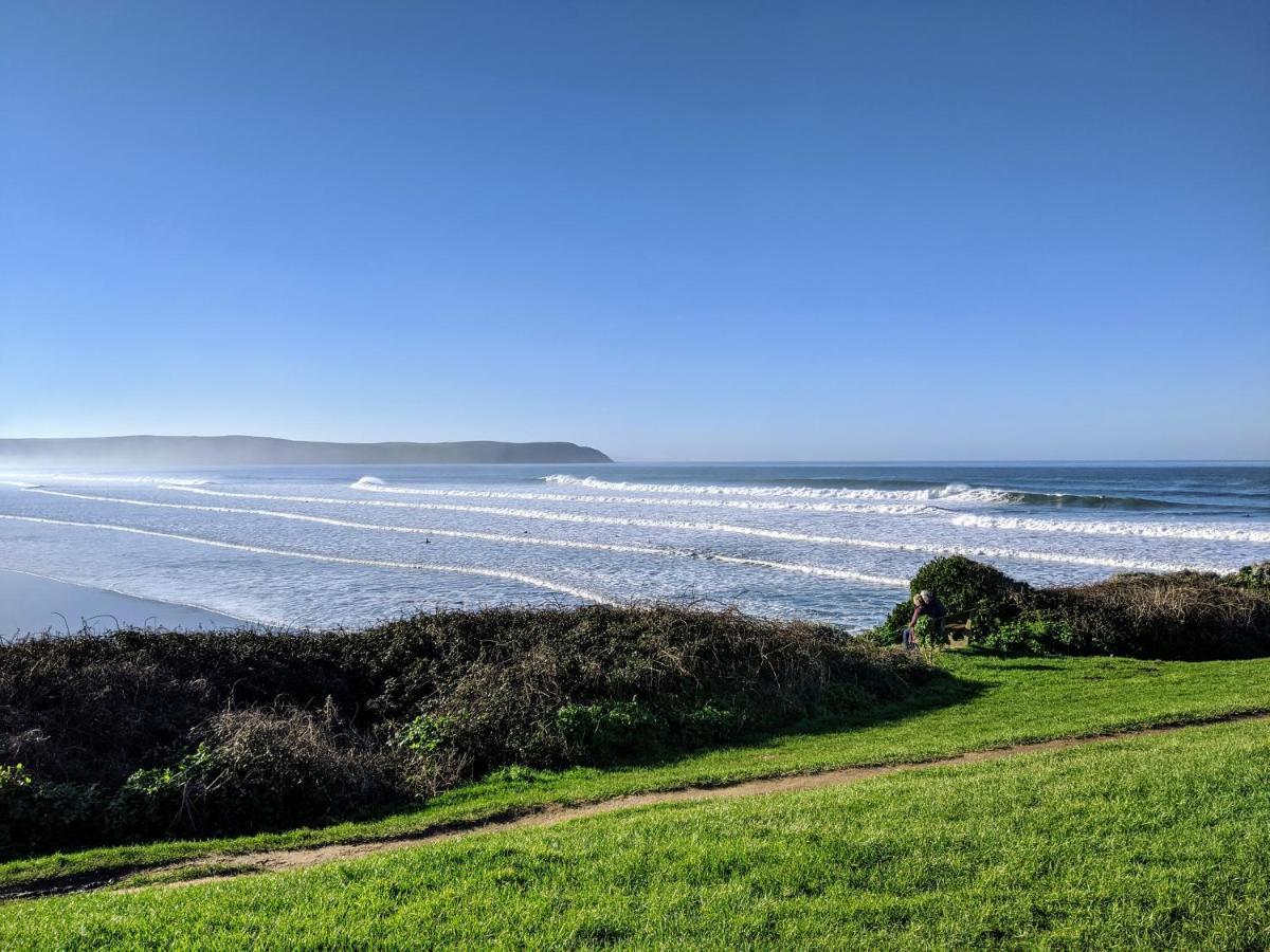 7 Putsborough - Luxury Apartment At Byron Woolacombe, Only 4 Minute Walk To Woolacombe Beach! Bagian luar foto